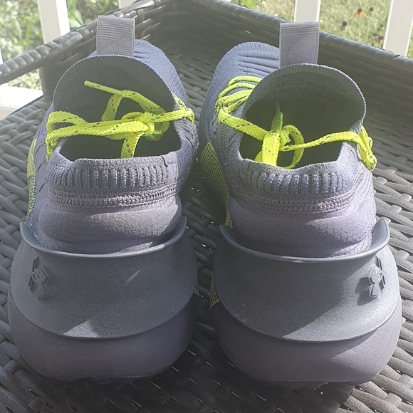 UA HOVR Phantom 3 (M12) - Picture 3 of 5